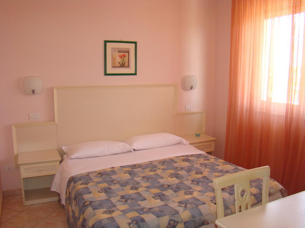 Il Casale Aparthotel Martinsicuro Ngoại thất bức ảnh