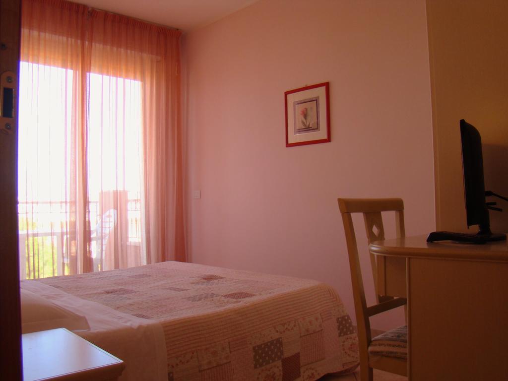 Il Casale Aparthotel Martinsicuro Ngoại thất bức ảnh